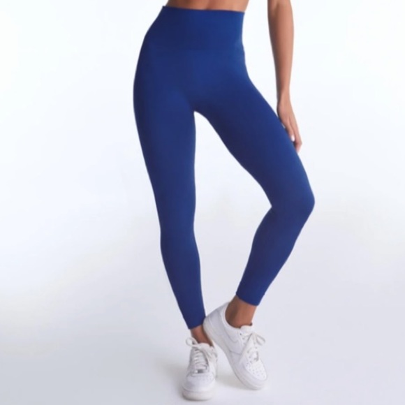 SET ACTIVE Pants - SET Active SCULPTFLEX Leggings